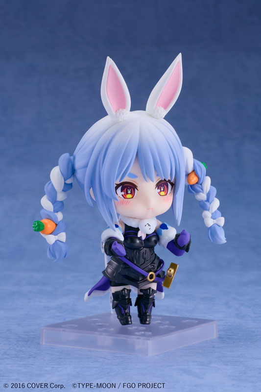 Nendoroid Usada Pekora (Mash Kyrielight Collaboration Ver.)