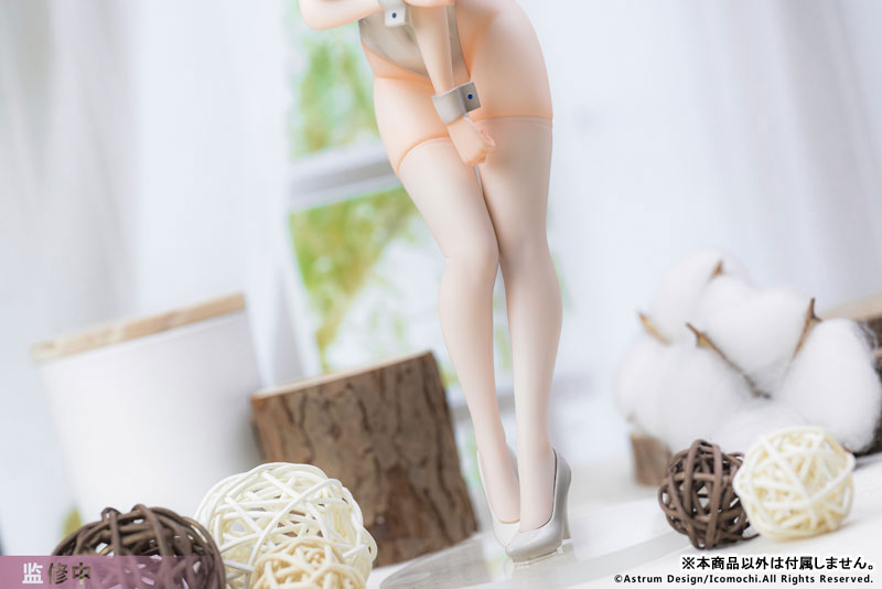 White bunny Onee-san 1/7