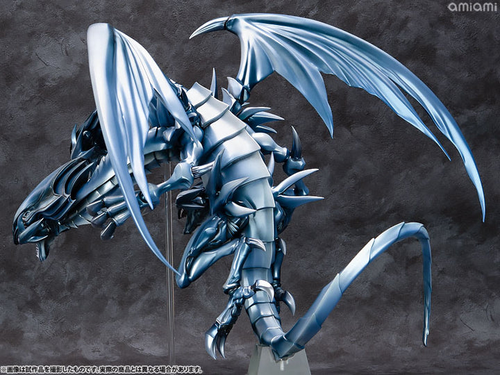 Yu-Gi-Oh! Duel Monsters Blue-Eyes Ultimate Dragon