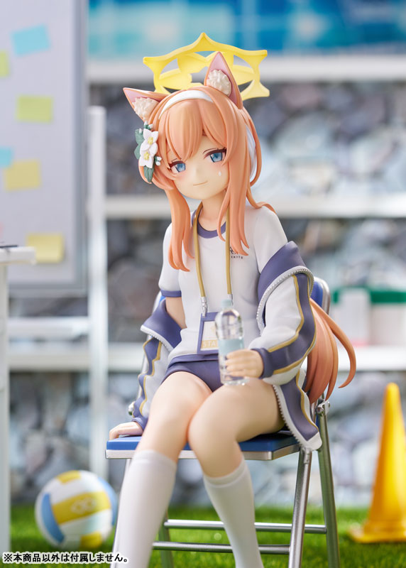 Archivo Azul Mari (Ropa Deportiva) Memorial Lobby Ver. 1/7 