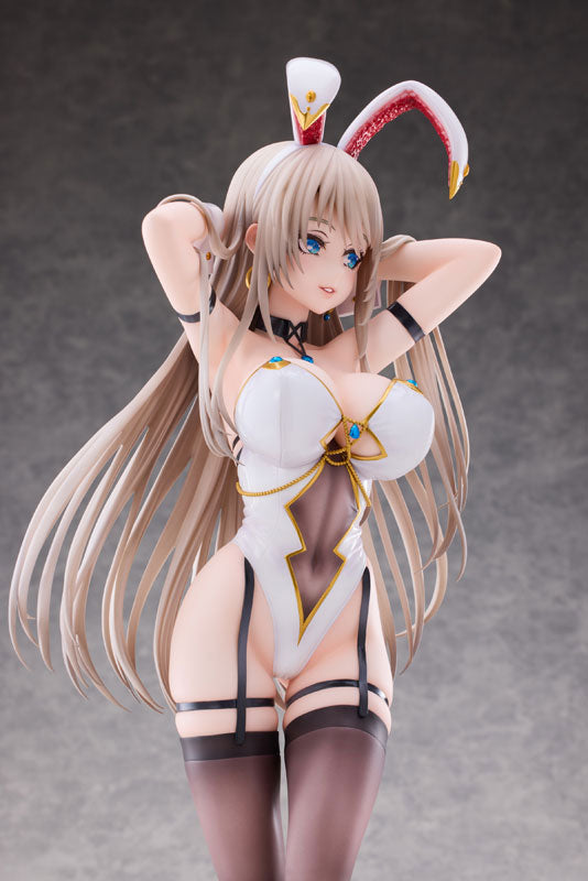 White Bunny Onee-san Illustrated by sakiyamama 1/4