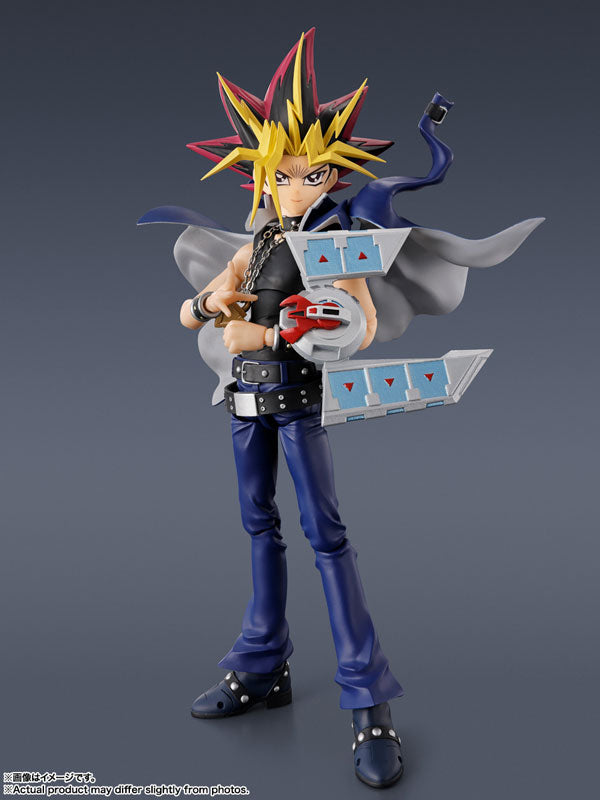 SHFiguarts Yami Yugi "Yu-Gi-Oh! Duelo de monstruos" 