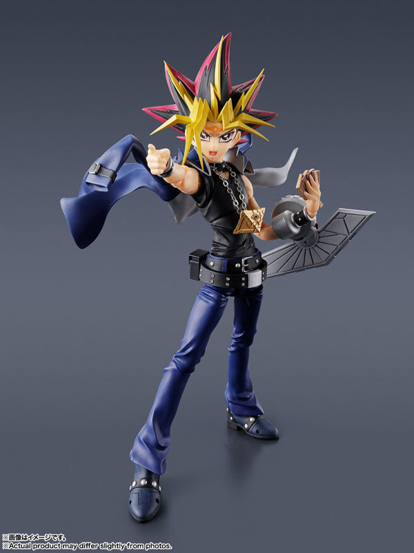 SHFiguarts Yami Yugi "Yu-Gi-Oh! Duelo de monstruos" 