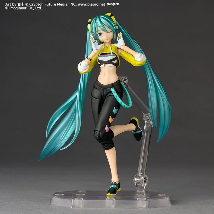 Revoltech Amazing Yamaguchi Hatsune Miku Fit Boxing Ver.