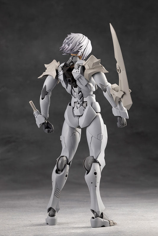 UNLIMITED UNIVERSE MEGALOMARIA ZIRCONIA Plastic Model