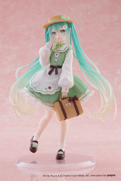 Character Vocal Series 01 Hatsune Miku Fashion Figure Country Ver. 