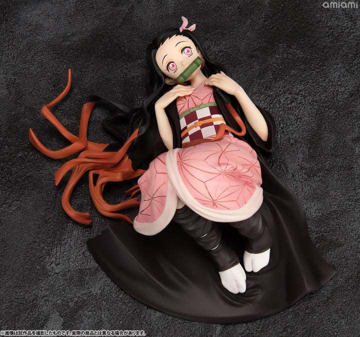 Serie GEM Demon Slayer: Kimetsu no Yaiba One More Palm Size Nezuko-chan 