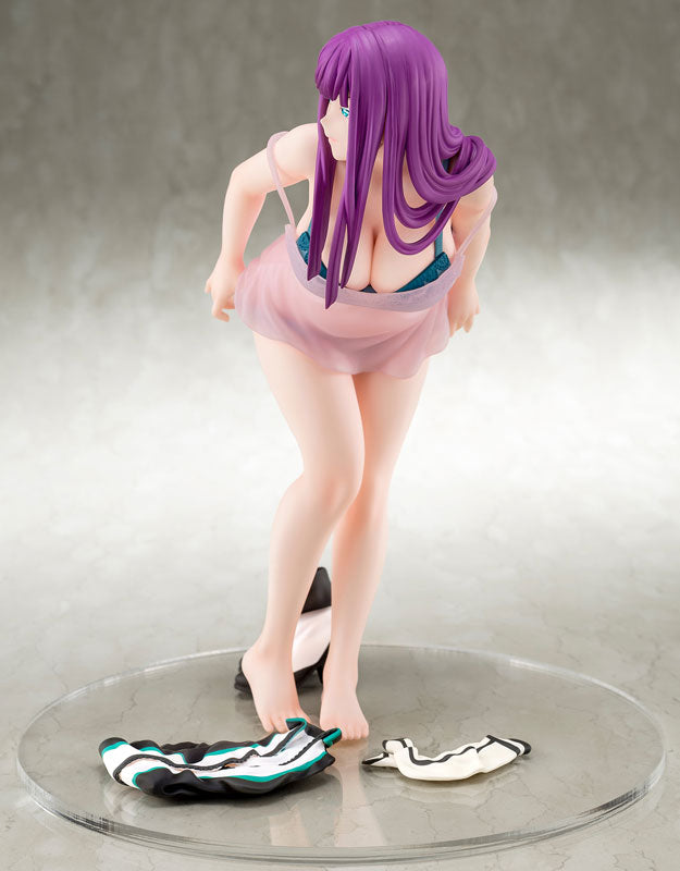 World's End Harem Mira Suou Alluring Negligee Figure 1/6