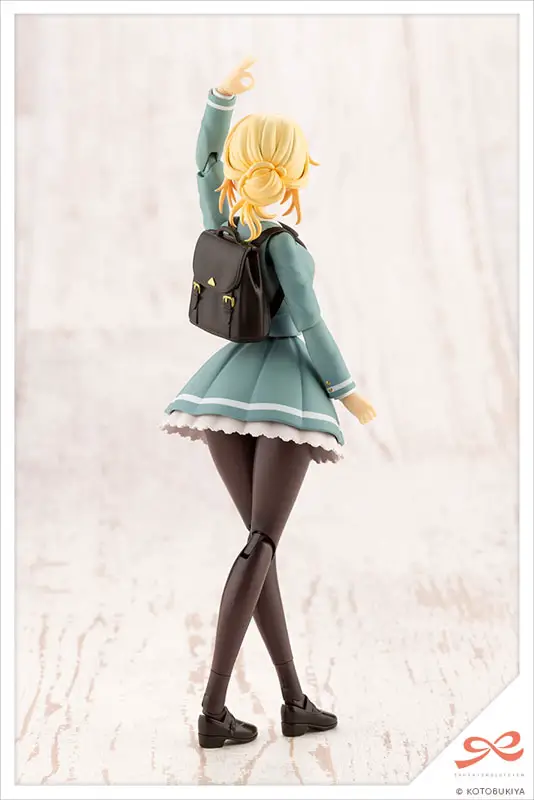 Sousai Shoujo Teien Ritsuka Saiki [Saint Iris Girls High School, Winter Uniform] 1/10 Plastic Model