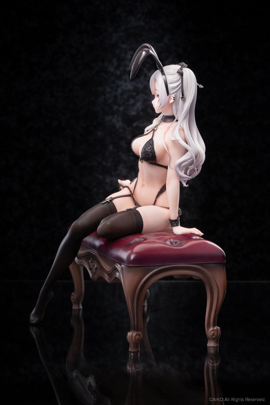 Tana Black Bunny Girl 1/7