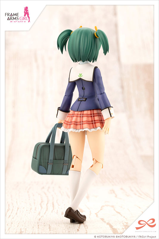 Sousai Shoujo Teien Bukiko Kotobuki [Wakaba Girl's High School Winter Outfit] 1/10 Plastic Model