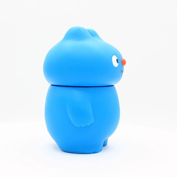 HIDAKA NAOTO MU&SHU BLUE x WHITE Soft Vinyl Figure